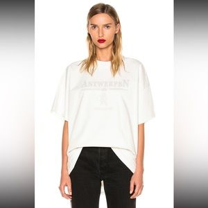 Vetements 2017 famous Antwerpen oversized t-shirt.